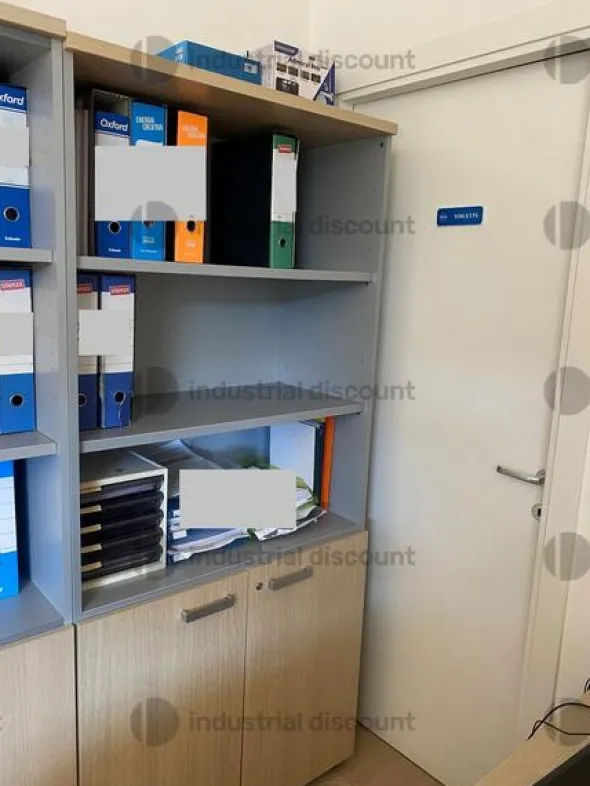 31#9763 Arredi ed attrezzature per ufficio