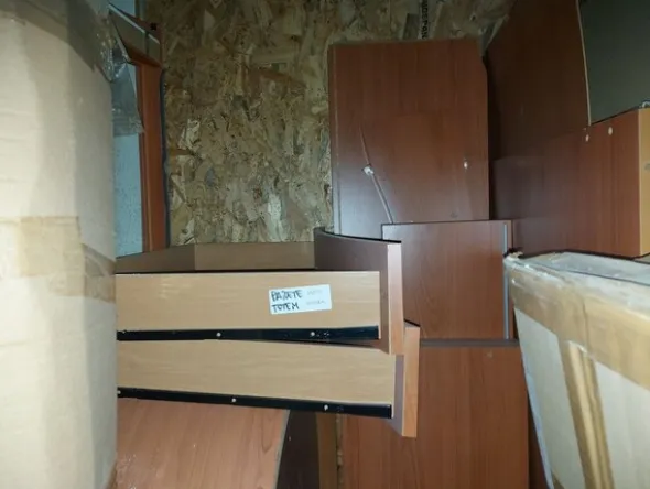 1#8137 Arredi e giacenze di magazzino
