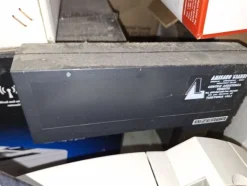 21#8242 Arredi e macchine elettroniche da ufficio.