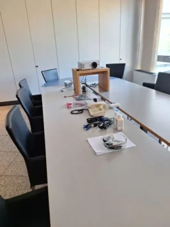1#8510 Arredi e macchine elettroniche da ufficio