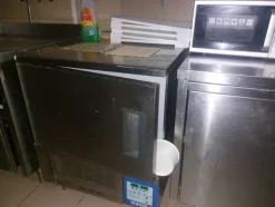 1#8457 Arredi macchine e attrezzature per ristorazione