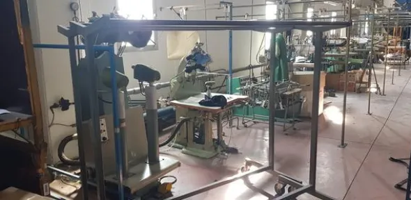 17#4206 Arredi per laboratorio cucito