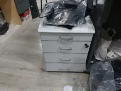 1#8597 Arredi per negozio