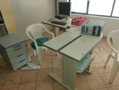 2#8012 Arredi per ufficio e attrezzature informatiche