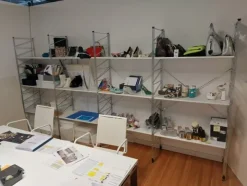 1#8119 Arredi per ufficio e negozio