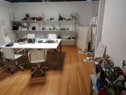 1#8119 Arredi per ufficio e negozio