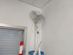 10#8011 Arredi per ufficio e spogliatoi