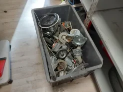 10#8011 Arredi per ufficio e spogliatoi