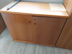 10#8011 Arredi per ufficio e spogliatoi