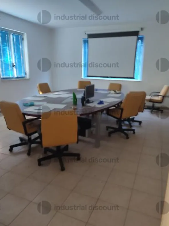 3#10039 Arredi ufficio