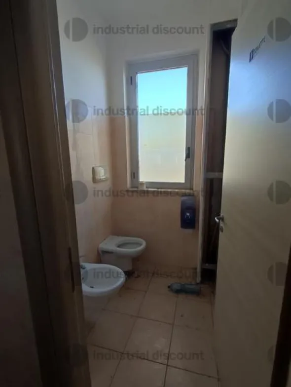 3#10039 Arredi ufficio