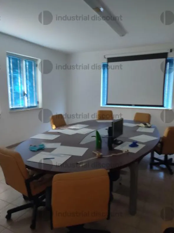 3#10039 Arredi ufficio