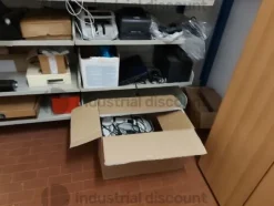 7#8564 Arredi ufficio e periferiche