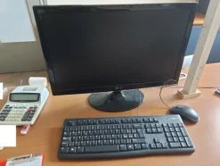 8#7776 Arredi ufficio e stampanti HP