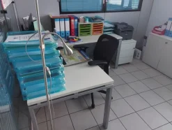 18#8076 Arredo da ufficio ed attrezzature elettroniche