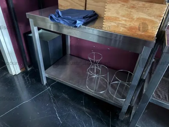 1#9447 Arredo di pregio per disco-bar