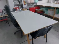 20#7914 Arredo e attrezzature da ufficio