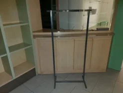 13#7897 Arredo e attrezzature negozio calzature