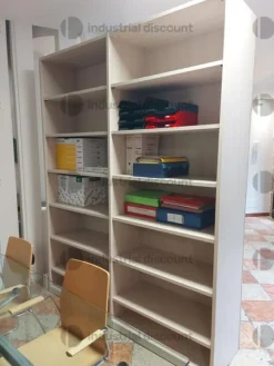3#8743 Arredo ed attrezzatura da ufficio
