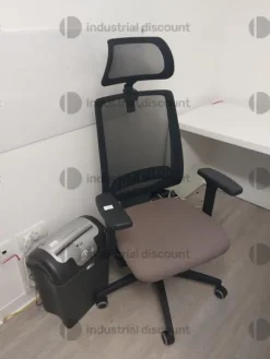 1#9633 Arredo ed attrezzatura elettronica per ambulatorio odontoiatrico