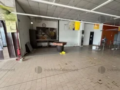 45#9470 Arredo negozio per distribuzione di prodotti ortofrutticoli