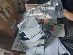 1#9321 Arredo ufficio e attrezzatura edilizia