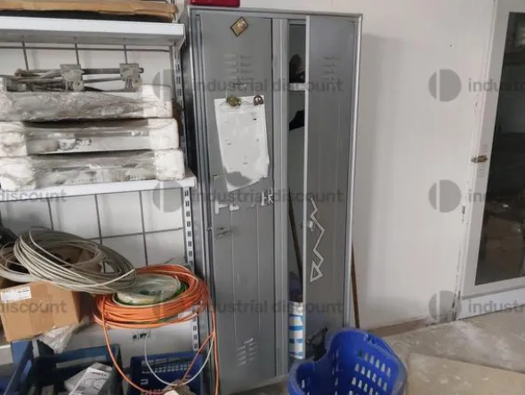 1#9321 Arredo ufficio e attrezzatura edilizia