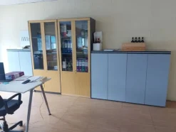 68#8429 Arredo ufficio e macchine elettroniche