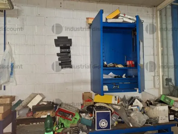 3#9630 Arredo uffici per officina e accettazione officina