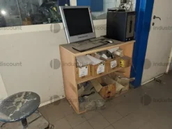 3#9630 Arredo uffici per officina e accettazione officina