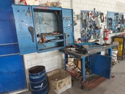 3#9630 Arredo uffici per officina e accettazione officina