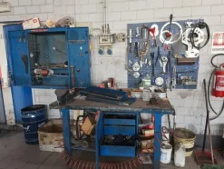 3#9630 Arredo uffici per officina e accettazione officina