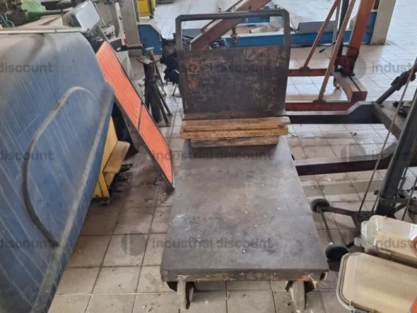 3#9630 Arredo uffici per officina e accettazione officina