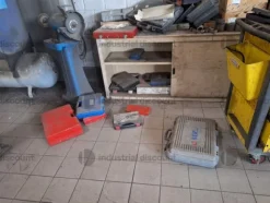 3#9630 Arredo uffici per officina e accettazione officina