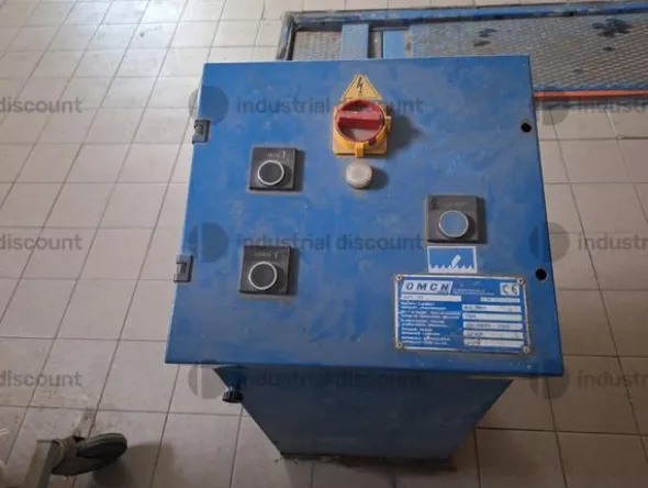3#9630 Arredo uffici per officina e accettazione officina