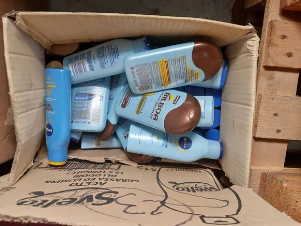 1#8578 Articoli per la casa e igiene personale