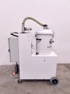 ASPIRATORE INDUSTRIALE POLVERI – NILFISK (MF-PR-ASP-75)