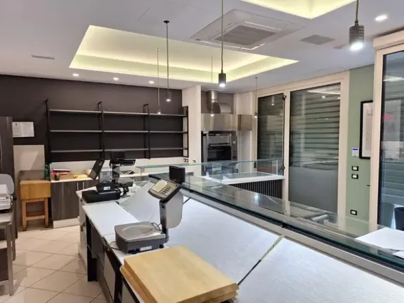 #24593 Attività di braceria macelleria gastronomia a Castellana Grotte (Bari)