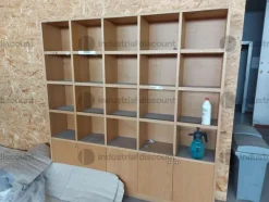 17#9469 Attrezzatura da officina ed arredo da ufficio