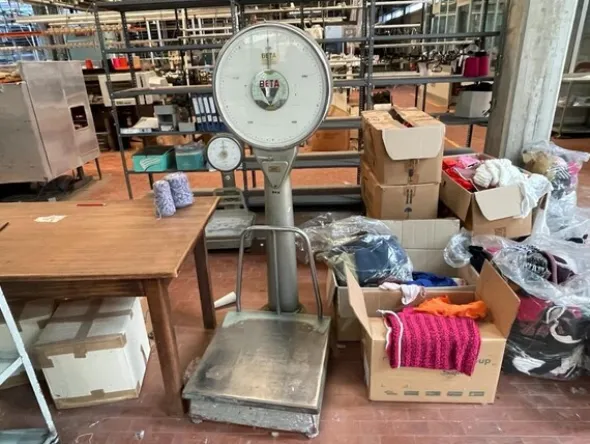 10#6196 Attrezzatura da officina e pressa per rifiuti