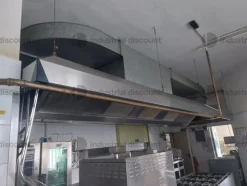 2#8982 Attrezzatura e cucina per attività di ristorazione