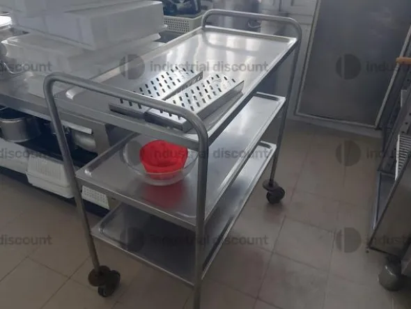 2#8982 Attrezzatura e cucina per attività di ristorazione