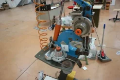 1#7389 Attrezzatura ed accessori per calzaturificio