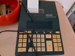 1#7637 Attrezzatura elettronica da ufficio