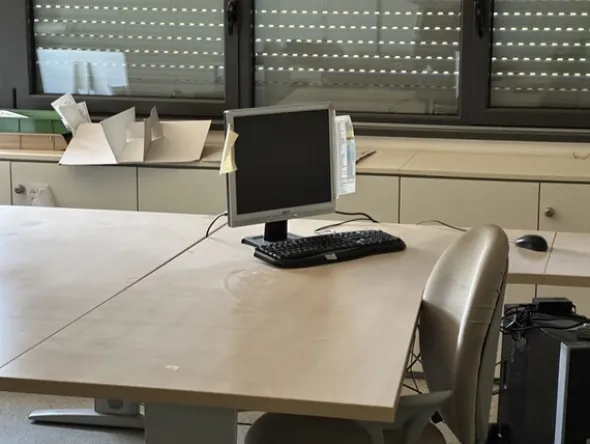 9#7821 Attrezzatura informatica da ufficio