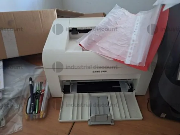 9#9460 Attrezzatura lavorazione lamiereAttrezzatura ufficio e magazzino Punzonatrice Lvd