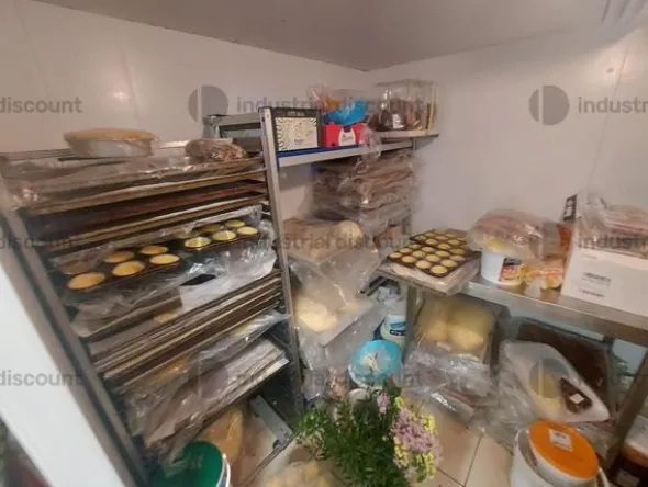 3#9562 Attrezzatura pasticceria