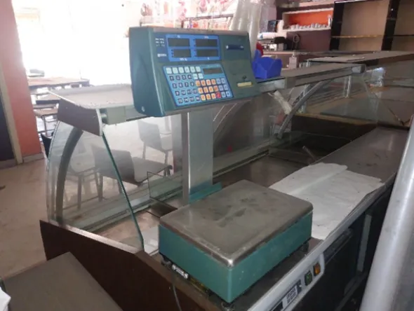 4#8270 Attrezzatura per bar e pasticceria
