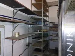 15#8270 Attrezzatura per bar e pasticceria