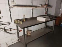 4#8062 Attrezzatura per cucina